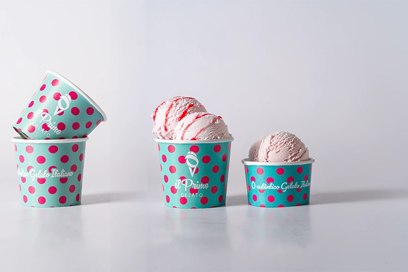Potes de papel para sorvete em sorveteria